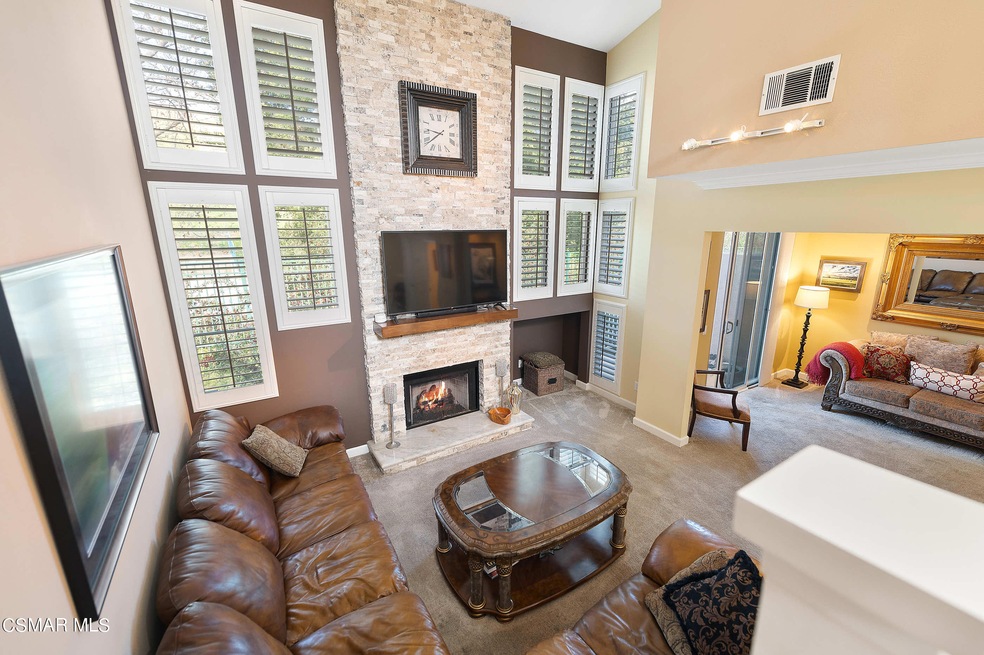 687 Lariate Ln Simi Valley-30