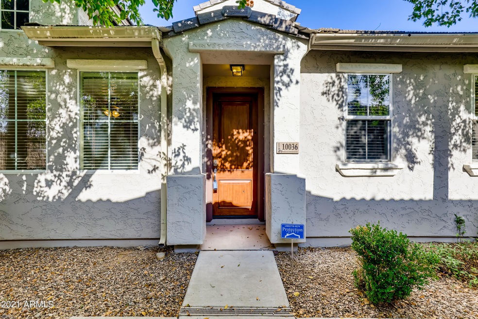 0-149445974-04 Exterior Front Entry