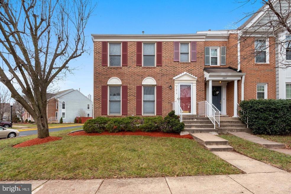 21819 Stonington Square, Sterling, VA 20164 - photo 1