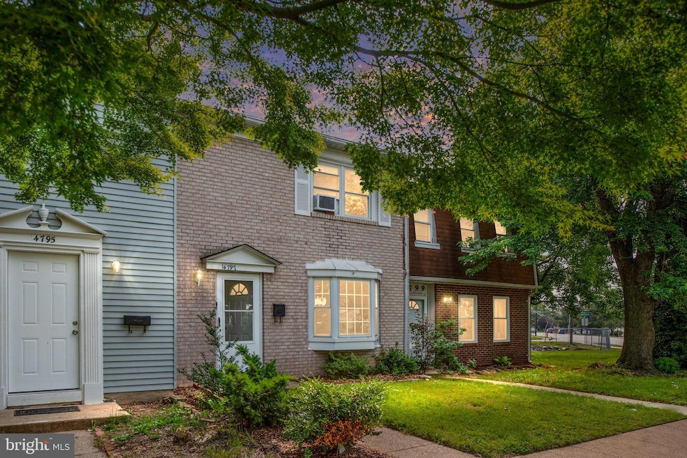 14797 Tamarack Place, Woodbridge, VA 22191 - photo 1