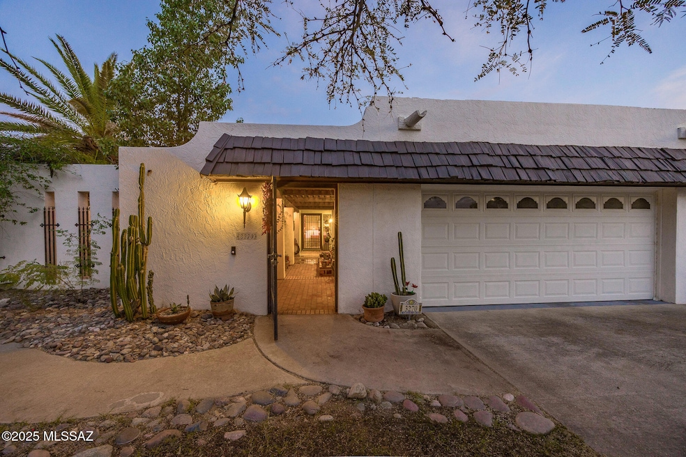 3270 N Sabino Vista Cir, Tucson, AZ 85750 - photo 1