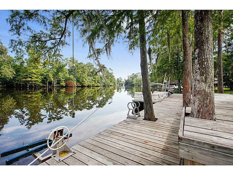 Waterfront/Dock/Pier.