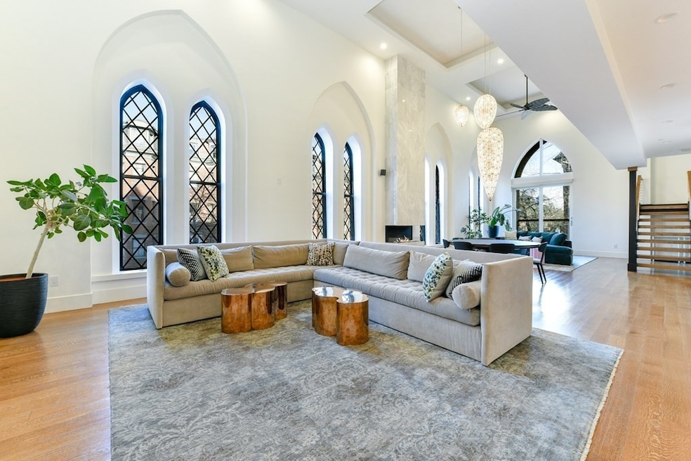 201 W Brookline St unit 203, Boston, MA 02118 - photo 1