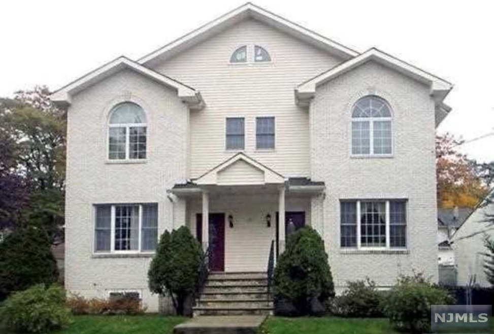 37 Vanderburgh Ave unit A, Rutherford, NJ 07070 - photo 1