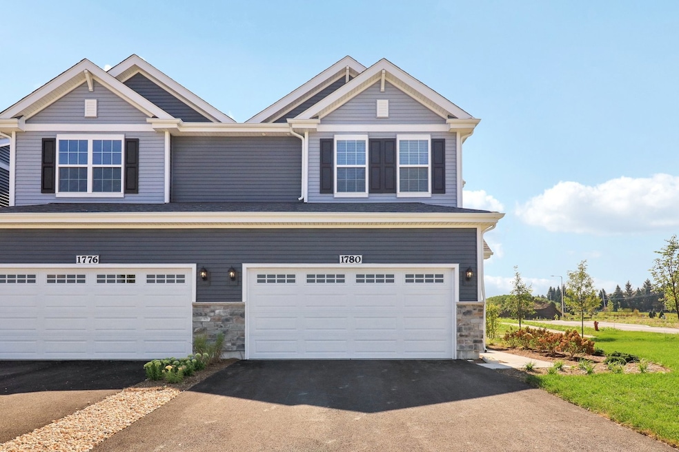 1760 Stable Ln, Aurora, IL 60503 - photo 1