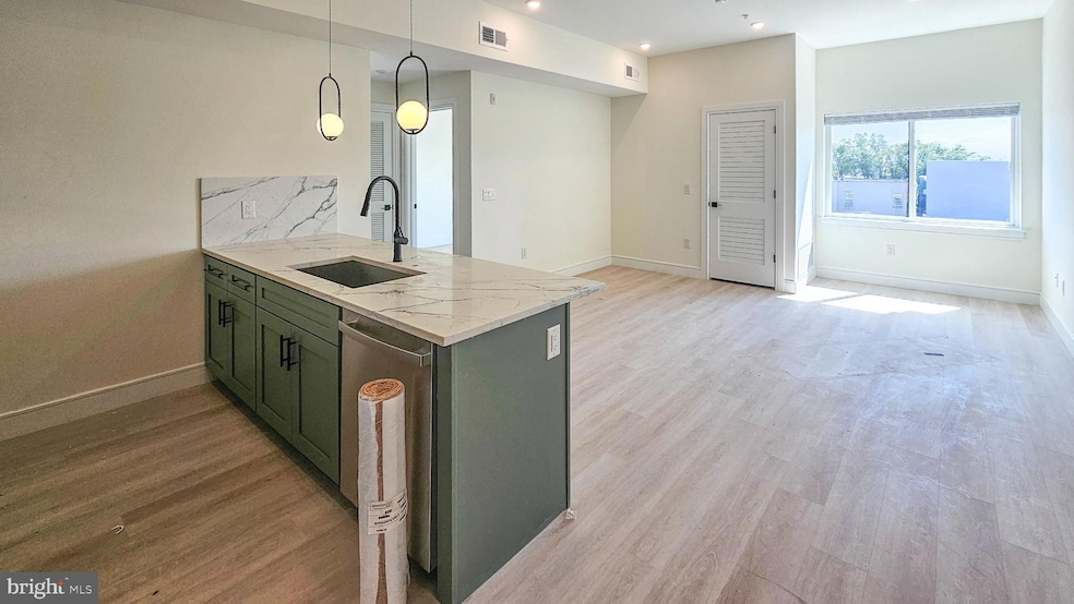 2560 Jasper St unit 206, Philadelphia, PA 19125 - photo 1