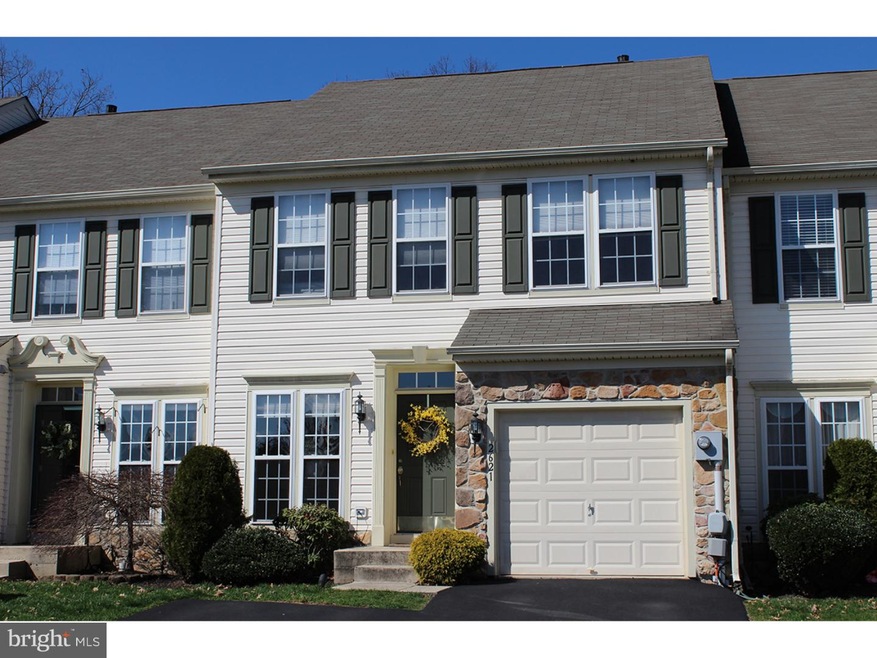 2621 Crabapple Cir, Perkasie, PA 18944 - photo 1