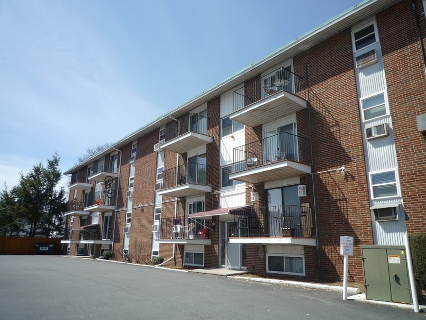 36 Essex St unit 12, Saugus, MA 01906 - photo 1