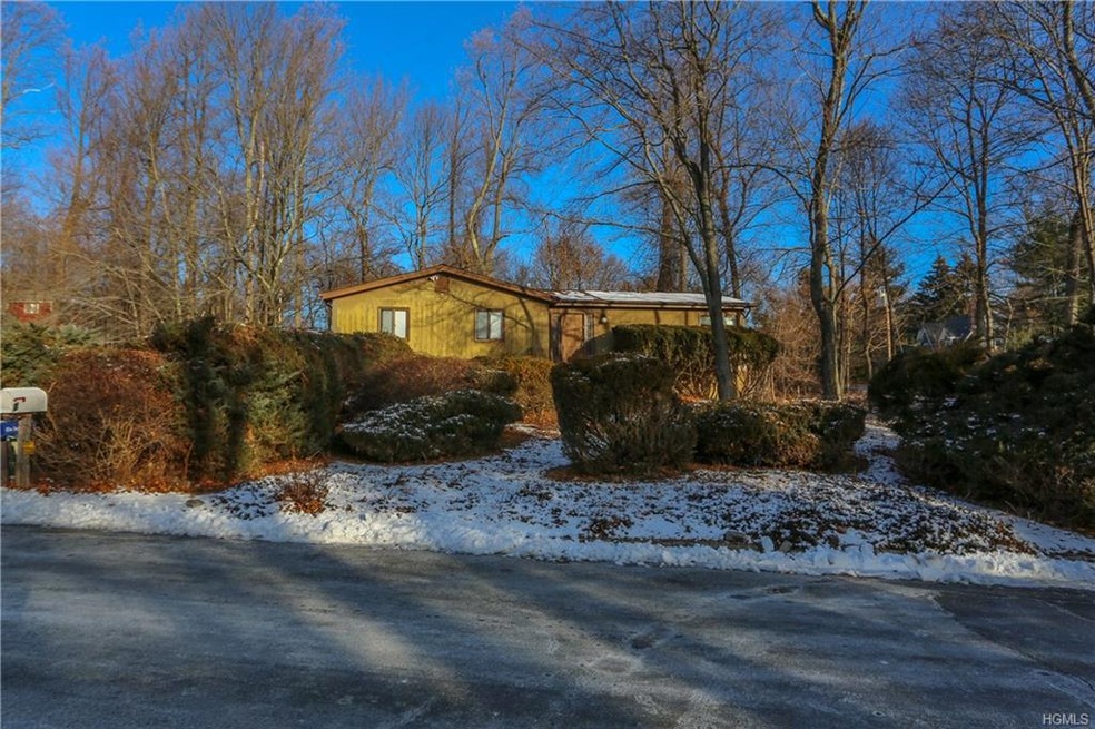 2 Scenic Vista Dr, New City, NY 10956 - photo 1