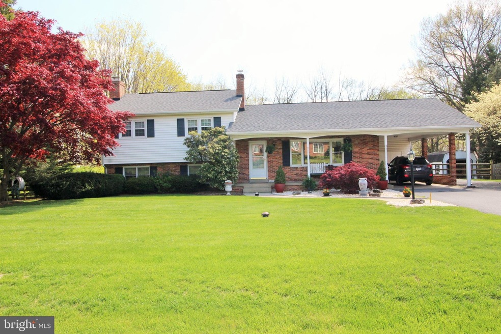 7905 Runnymeade Dr, Frederick, MD 21702 - photo 1