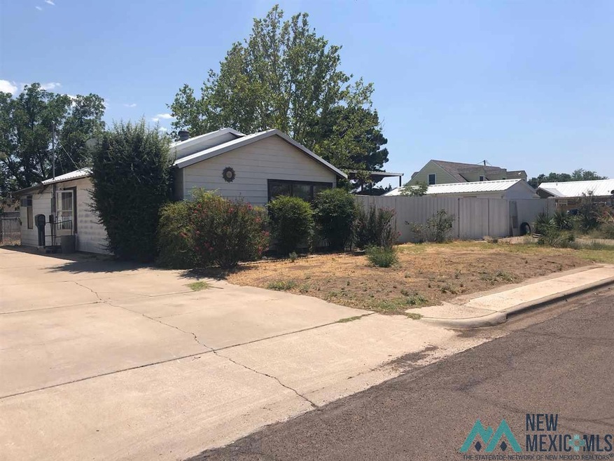 207 W Clinton St, Hobbs, NM 88240 - photo 1