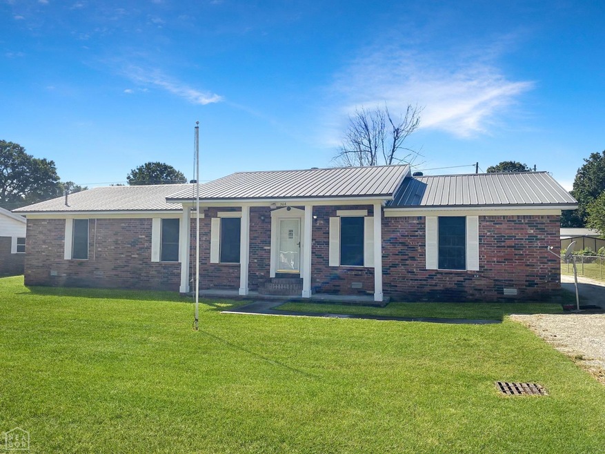 306 Magnolia Dr, Paragould, AR 72450 - photo 1
