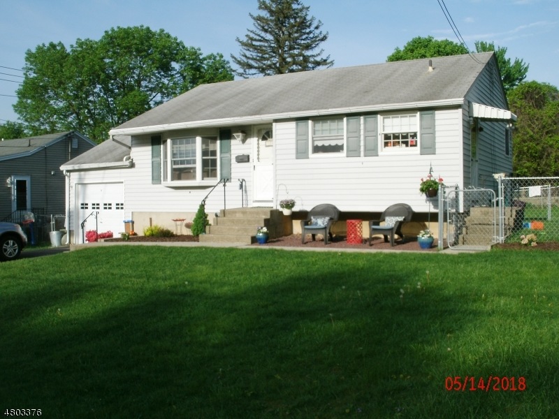 123 Riverview Rd, Phillipsburg, NJ 08865 - photo 1