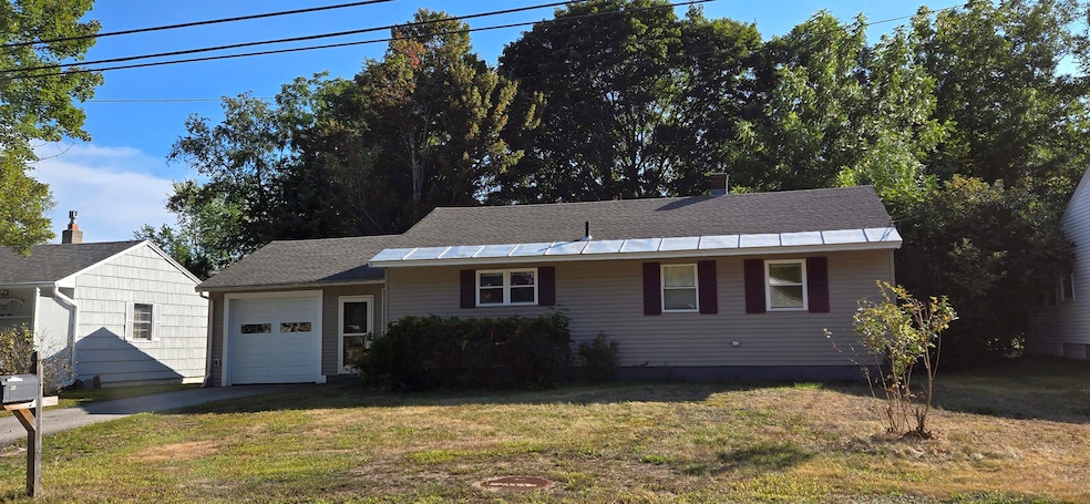 45 Lafayette St, Laconia, NH 03246 - photo 1