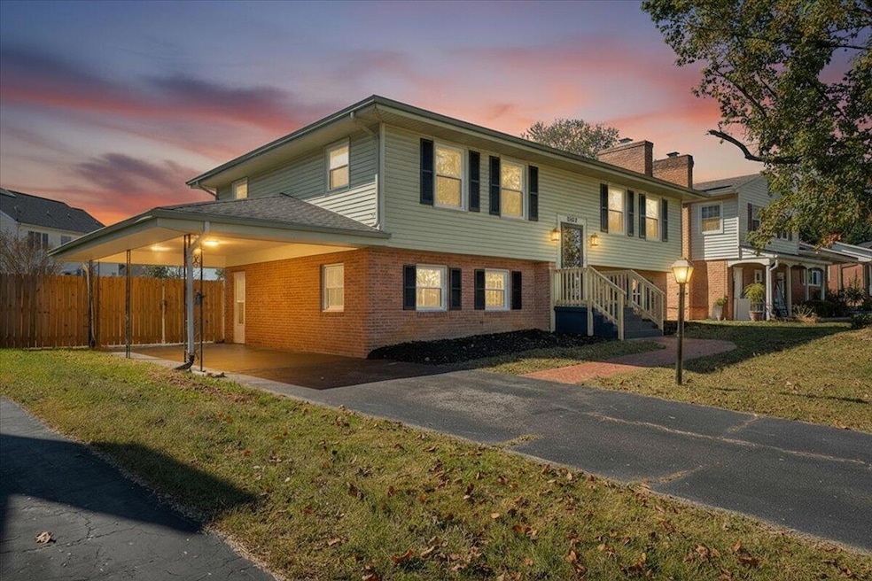 2844 Tully Dr, Roanoke, VA 24019 - photo 1