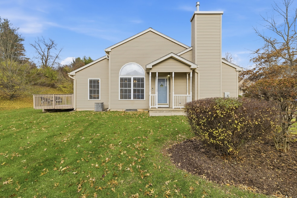 25 Hamden Hills Dr unit 69, Hamden, CT 06518 - photo 1