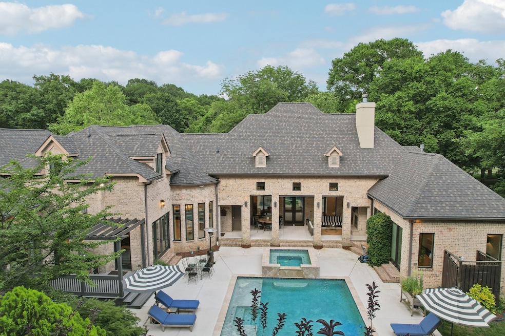 Under Contract $2,900,000