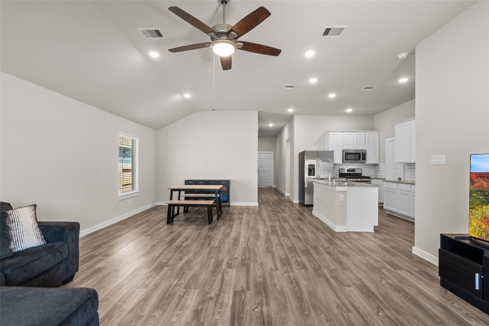 1196 Filly Creek Dr, Alvin, TX 77511 - photo 1