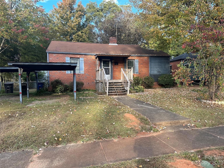 348 Westwood Dr, Statesville, NC 28677 - photo 1