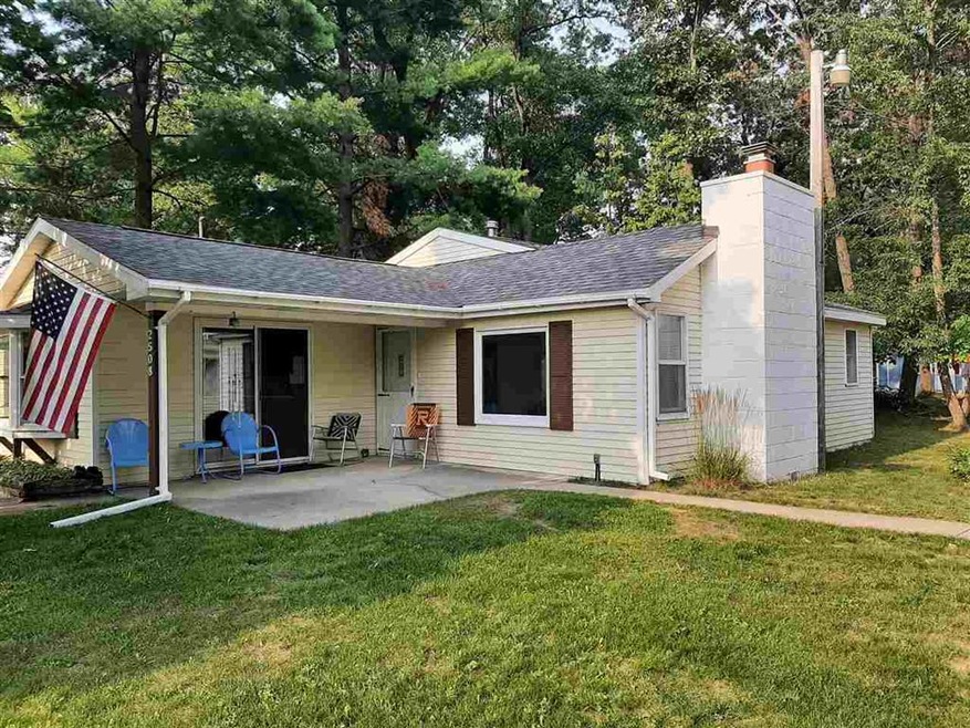 2508 Surrey Dr, Harrison, MI 48625 - photo 1