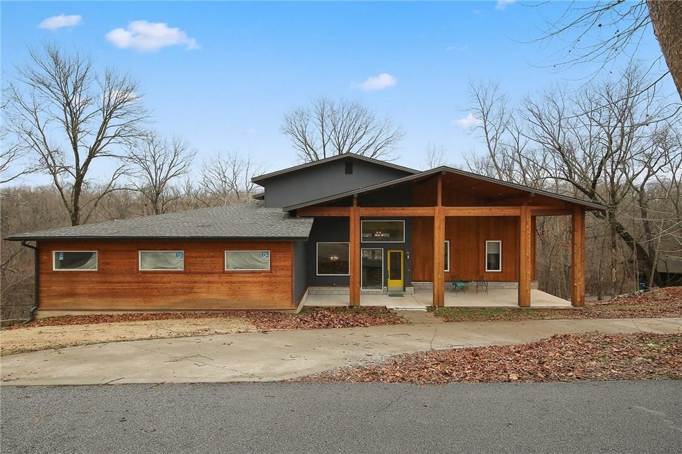 2004 Almand Dr Bentonville, AR 72712