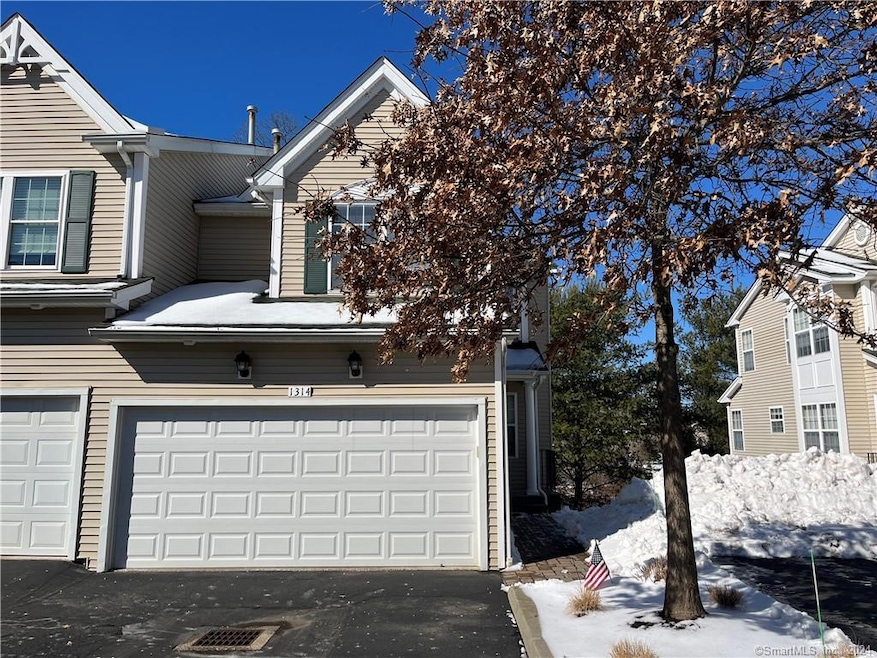 1314 Lexington Blvd unit 1314, Bethel, CT 06801 - photo 1