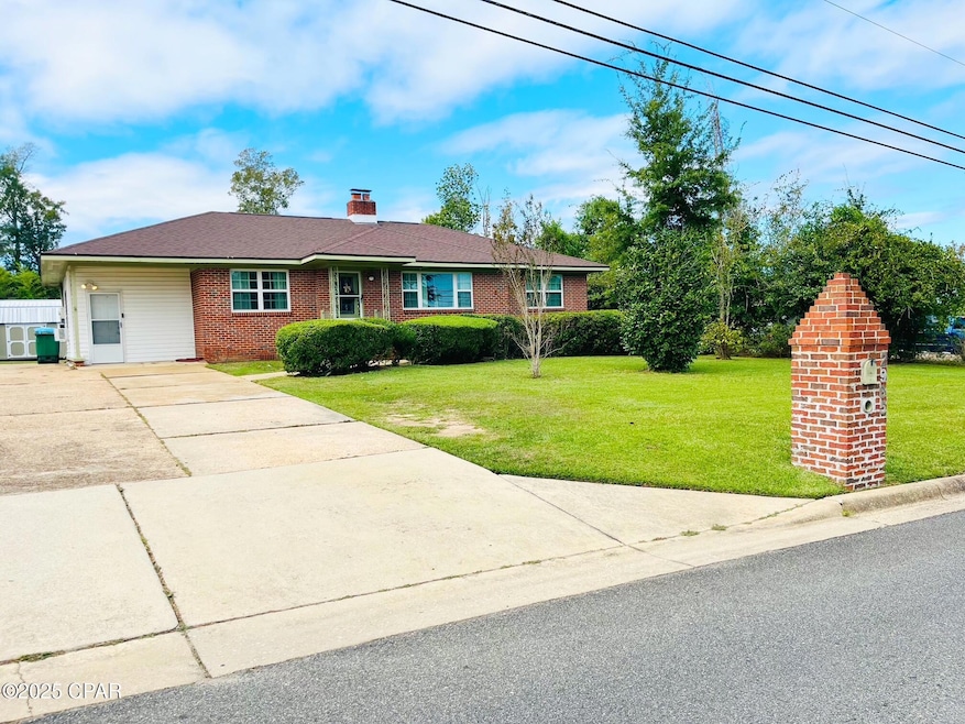 2965 Noland St unit 2, Marianna, FL 32446 - photo 1