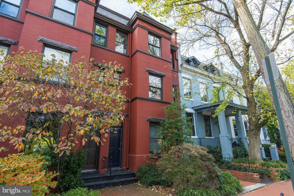 3026 R St NW unit 3, Washington, DC 20007 - photo 1