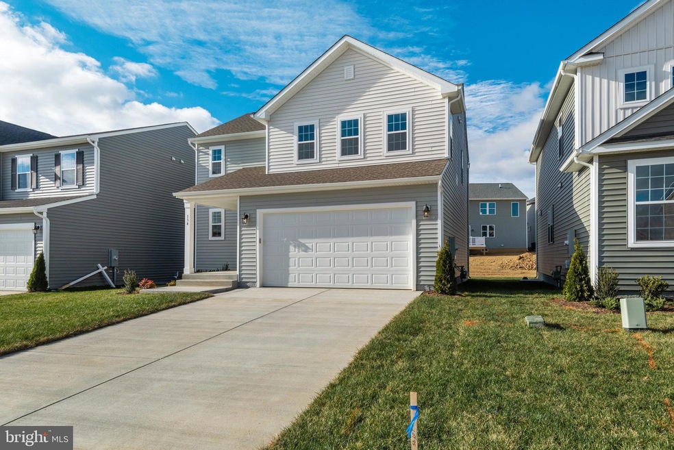 127 Midsummer Ln, Middletown, VA 22645 - photo 1