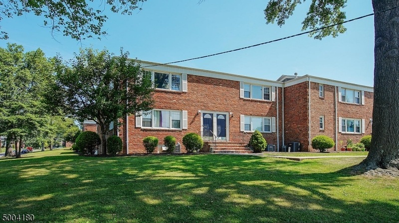 7 Columbia Dr unit 1B, Bridgewater, NJ 08807 - photo 1