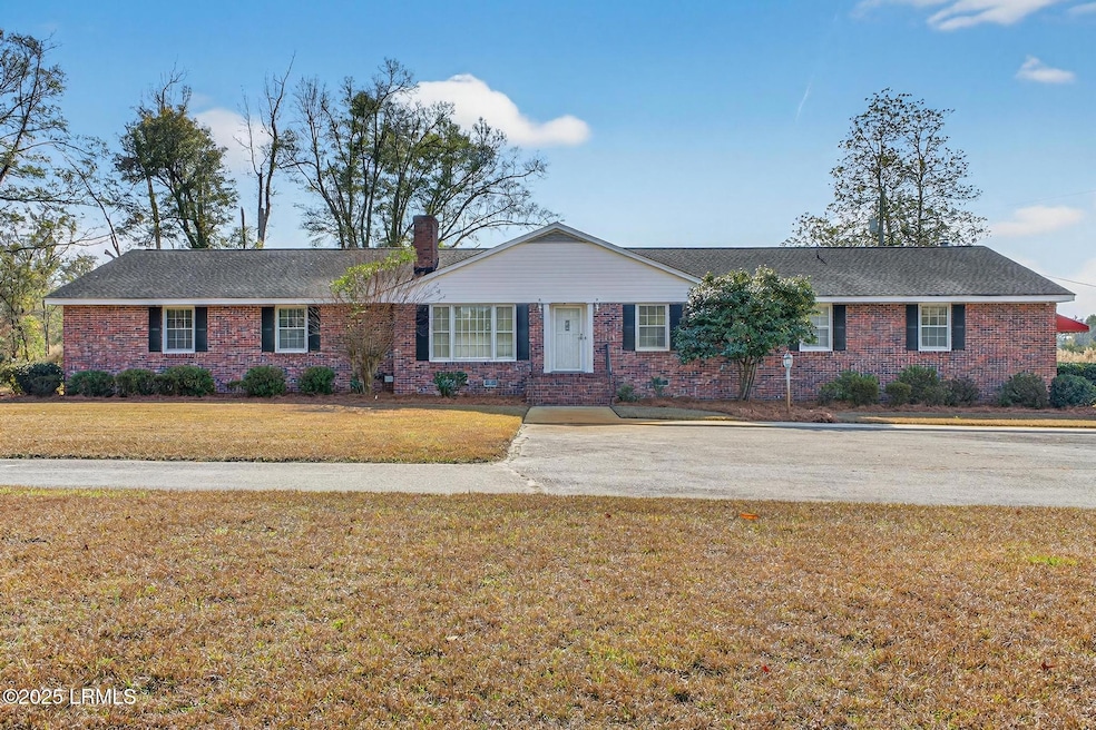 47 Midway St, Bamberg, SC 29003 - photo 1