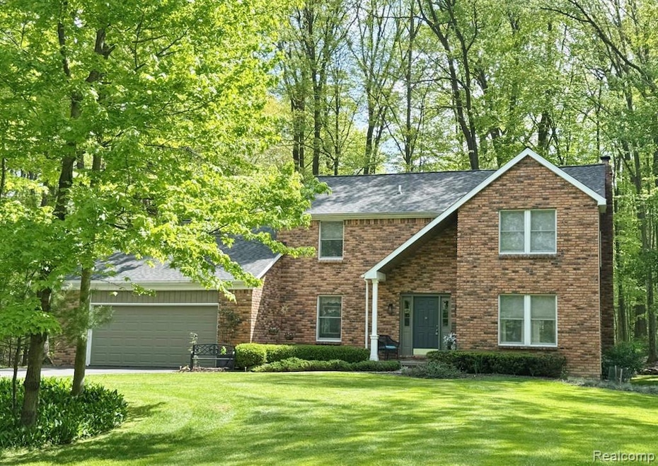 12131 Brandywine Dr, Brighton, MI 48114 - photo 1