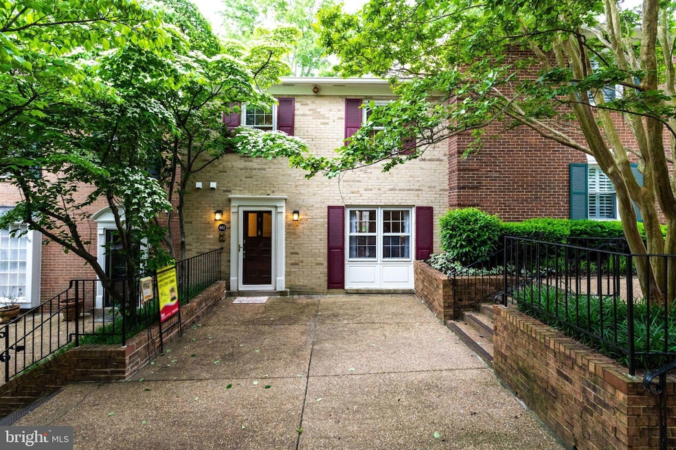 603 N Armistead St, Alexandria, VA 22312 - photo 1