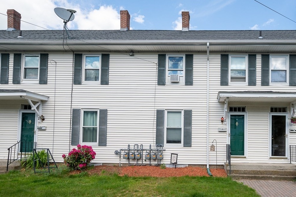 27 Sampson St, South Grafton, MA 01560 - photo 1