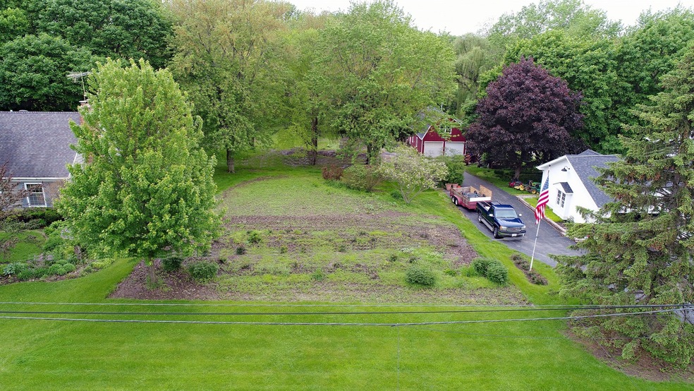 429 S Forest Ave, Batavia, IL 60510 - photo 1