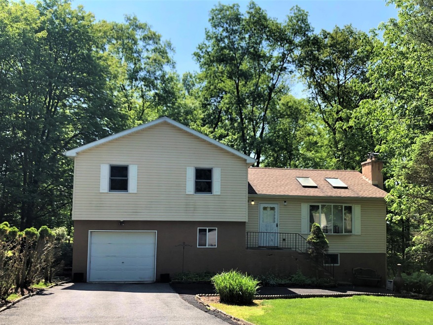 3116 Stroud Wood Cir, Stroudsburg, PA 18360 - photo 1