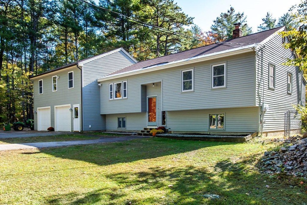 939 2nd Crown Point Rd, Strafford, NH 03884 - photo 1