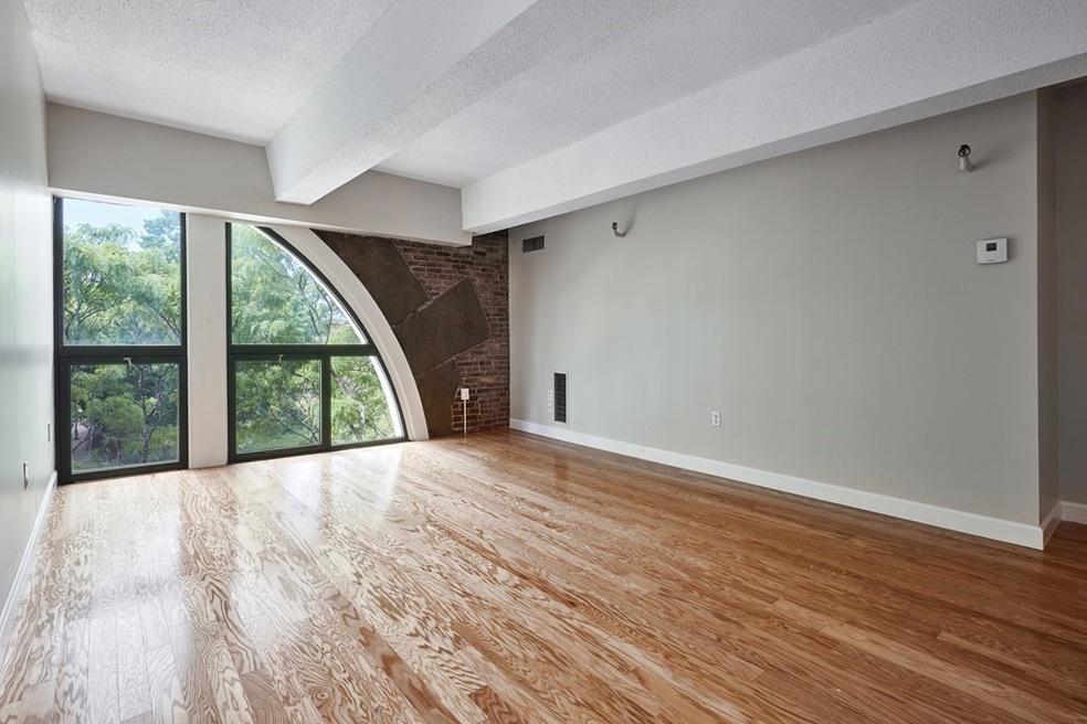 Parris Landing unit 4412, Charlestown, MA 02129 - photo 1