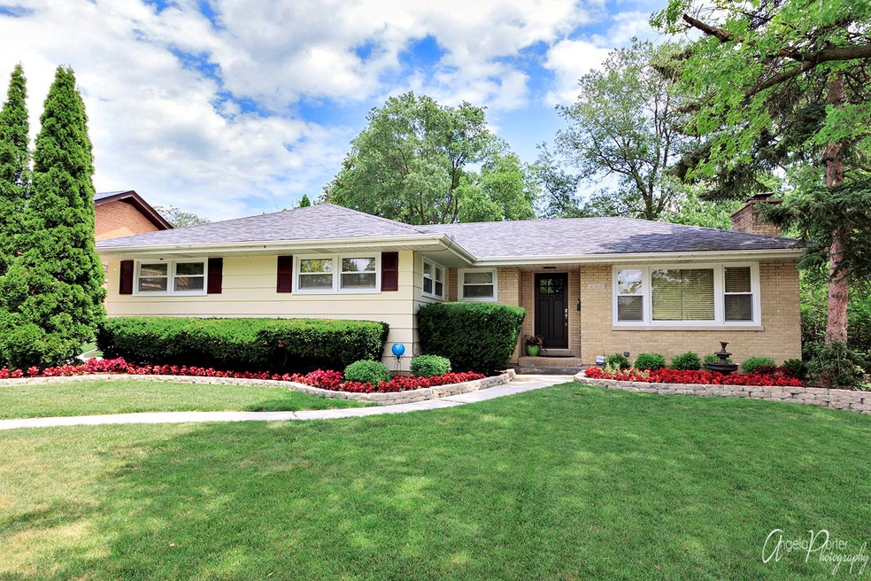 435 Flossmoor Ave, Waukegan, IL 60085 - photo 1