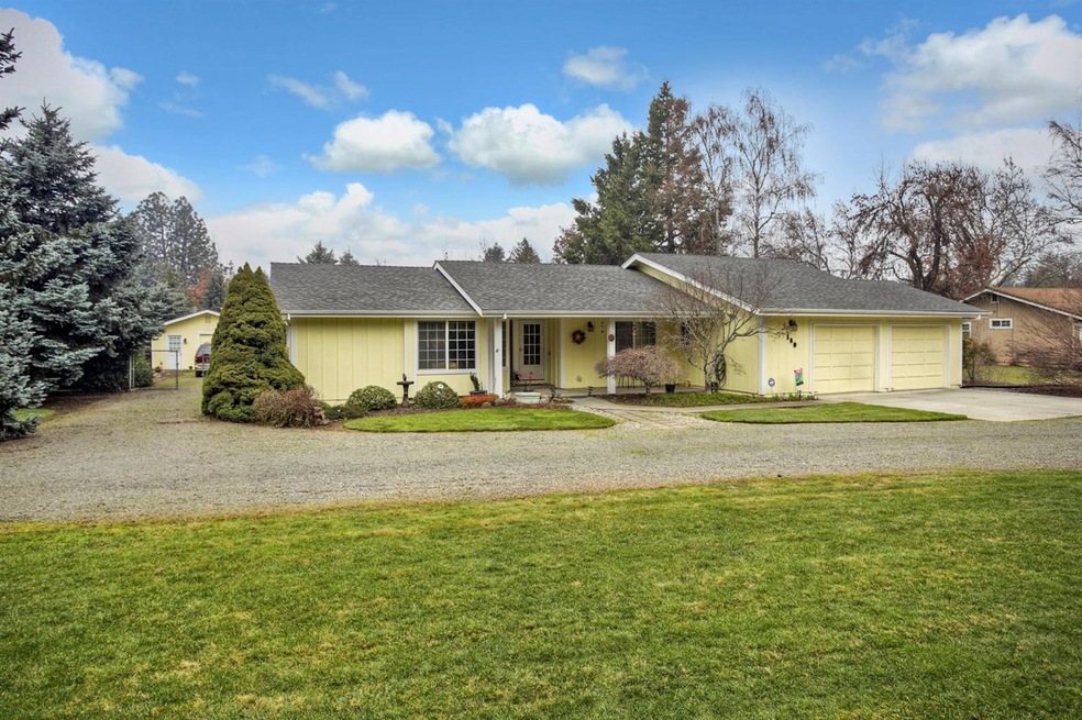 180 Enterprise Ave, Merlin, OR 97532 - photo 1