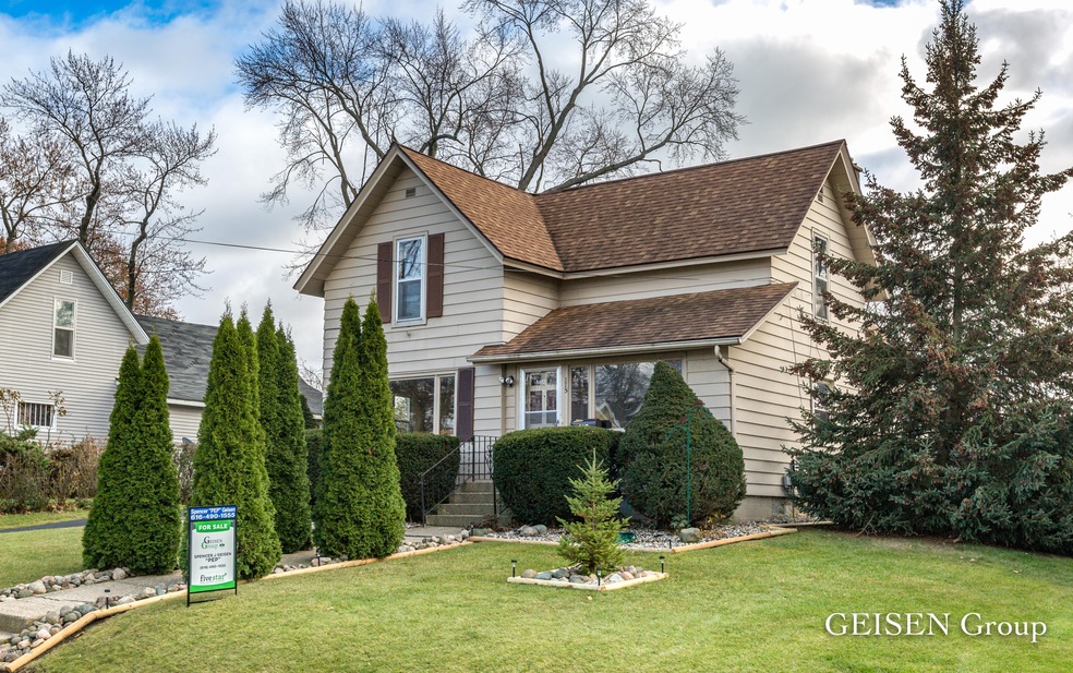 Geisen Group- Center Street Belding-1