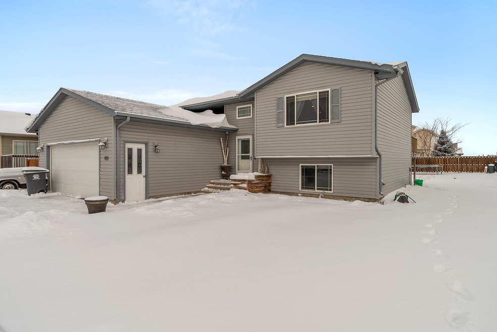 620 Vector Ct, Box Elder, SD 57719 - photo 1