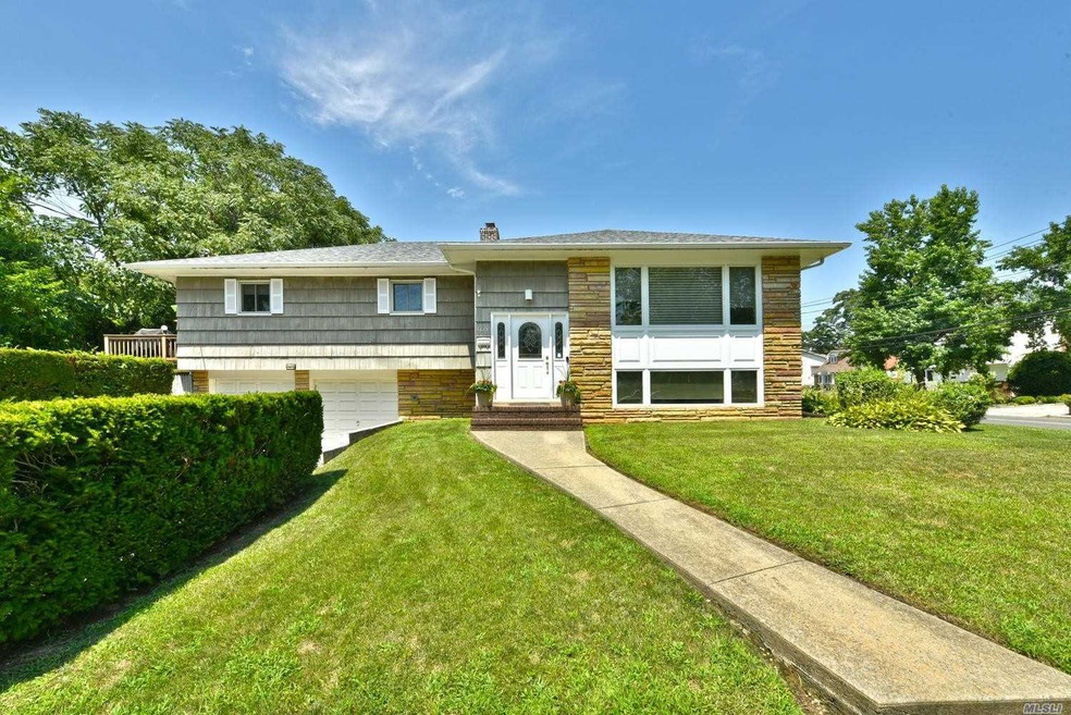 1673 Charles St, Merrick, NY 11566 - photo 1