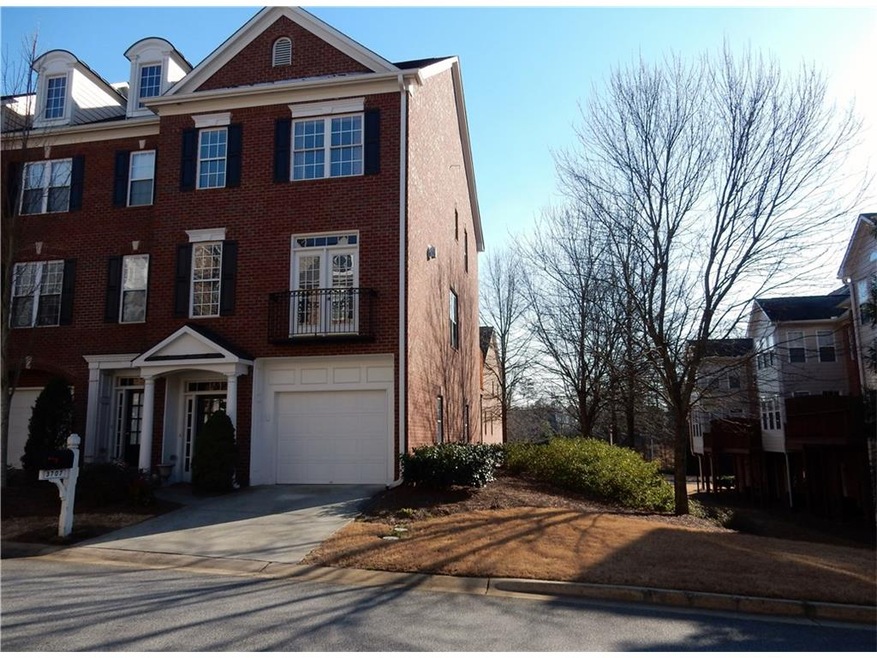 Welcome to 3707 Waters Edge Trail Roswell, GA.  Lo