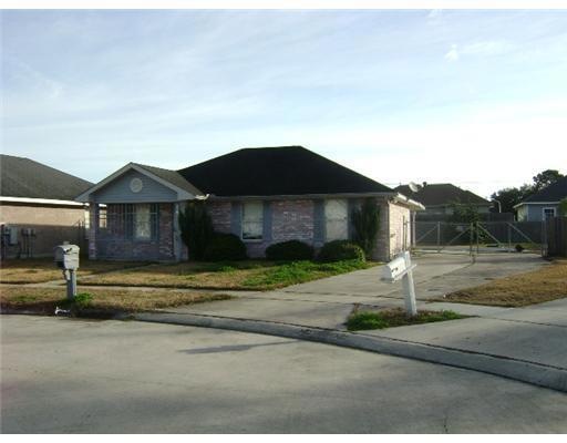 4077 Regina Coeli Ct, Marrero, LA 70072 - photo 1