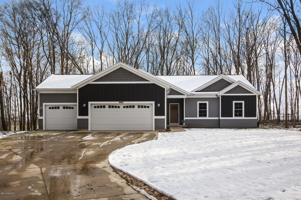 001-Front_View-3502664-medium
