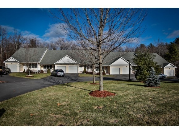 67 Trail Haven Dr unit 67, Londonderry, NH 03053 - photo 1