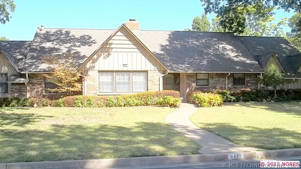 Great Curb appeal and 