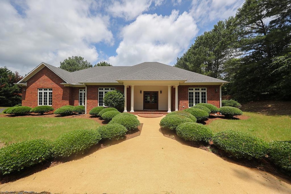 402 Timber Ln, Oxford, MS 38655 - photo 1