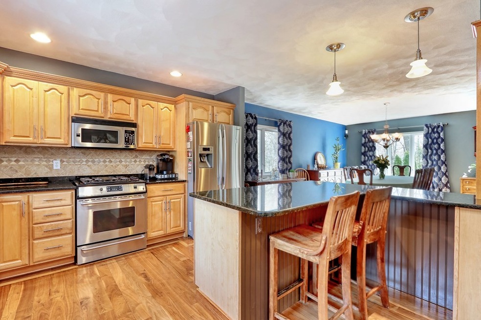 4 Alden St, North Reading, MA 01864 - photo 1